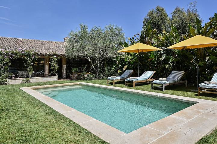 Ferienhaus für 10 Personen, mit Whirlpool und Garten sowie Terrasse in Saint-Tropez