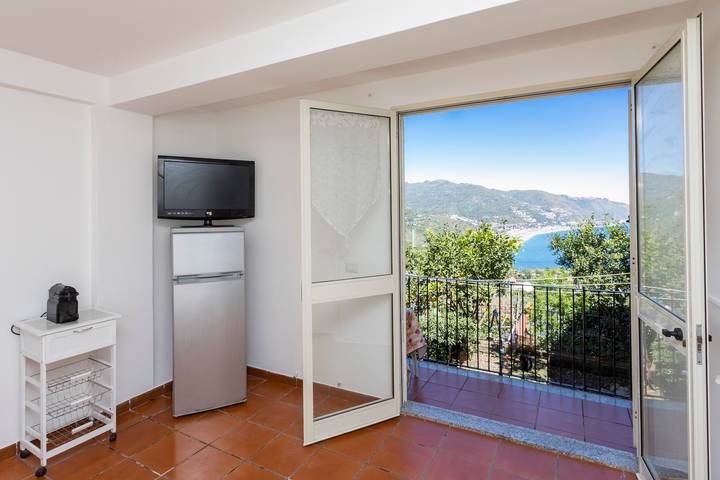 Vacation rental for 2 people, with Balcony in Taormina