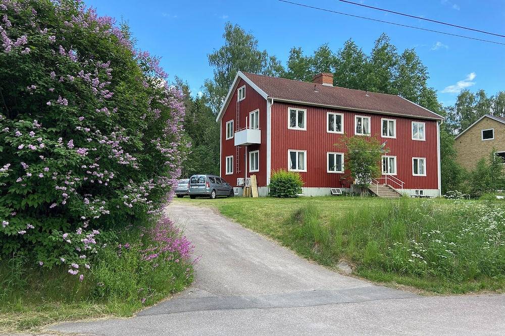Ganze Wohnung, Gemütliche Ferienwohnung in Småland am Badesee in Kronoberg