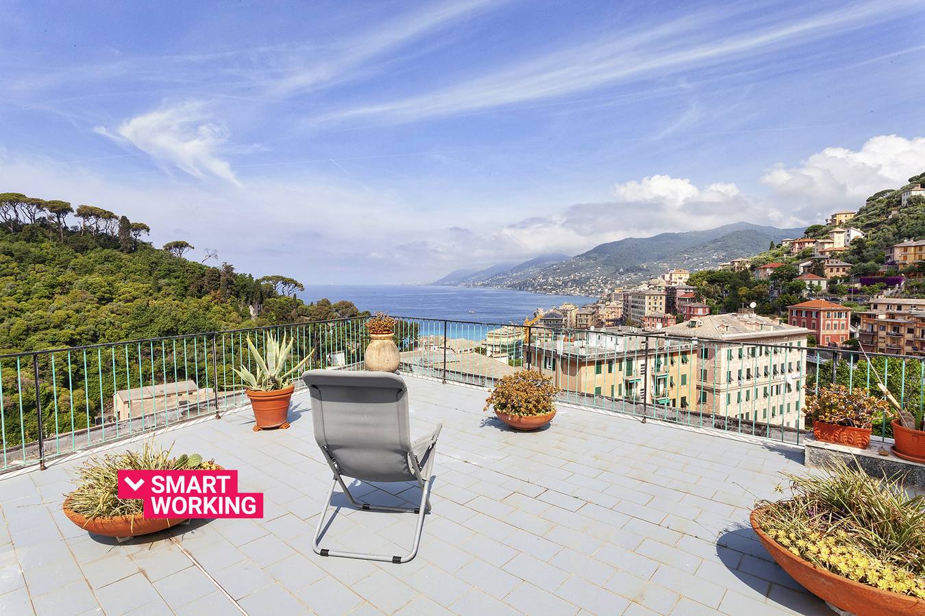 Ganze Wohnung, Stunning sea view apartment with terrace in Camogl in Camogli, Riviera di Levante