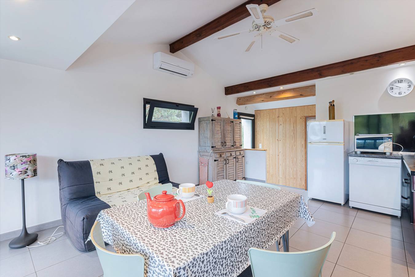 Gîte F2, en un rincón paradisíaco, con piscina privada y wifi in Céret, Región Céret