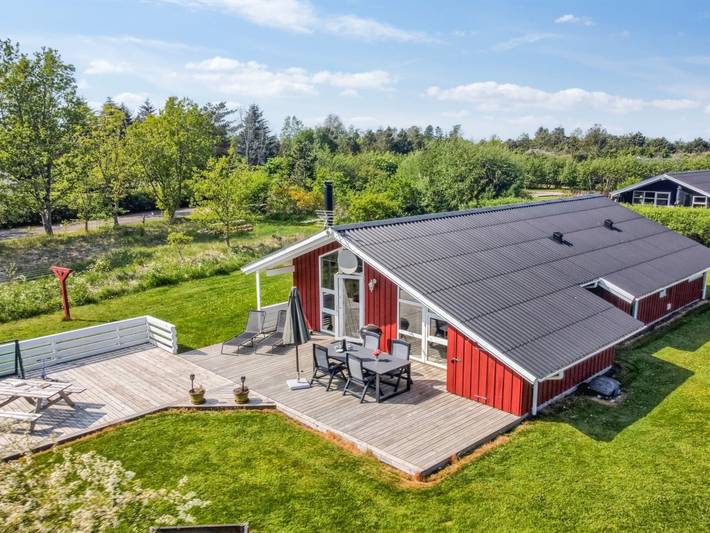 Ferienhaus für 6 Personen, mit Sauna und Whirlpool sowie Terrasse in Tversted