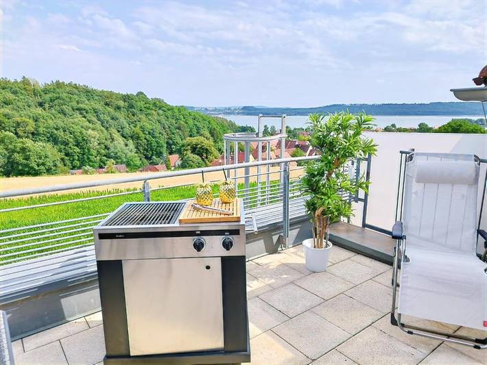 Ferienwohnung für 12 Personen, mit Ausblick und Sauna sowie Terrasse und Seeblick in Spalt - 2