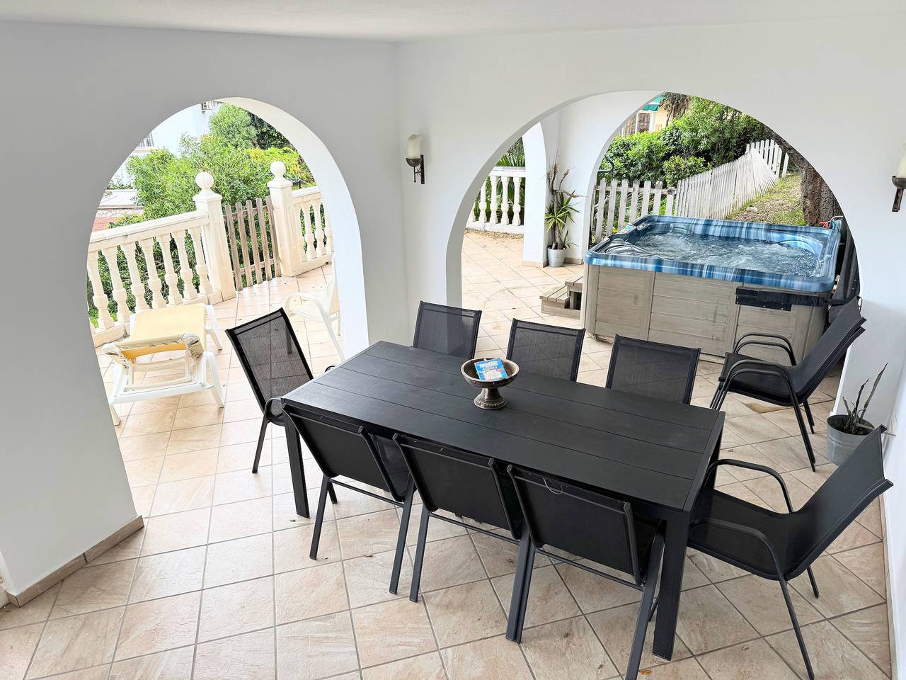 'Nice and Spacius Villa near Fuengi' with Sea & Mountain View, Pool, No under 40 in Mijas Costa, Mijas