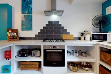 Vacation Rental for 10 Guests in Gwynedd, North-Wales, Picture 2