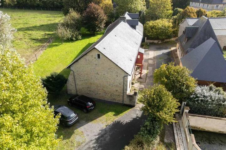 Location de vacances pour 10 personnes, avec jardin, adapté aux familles à Saint-Martin-des-Entrées