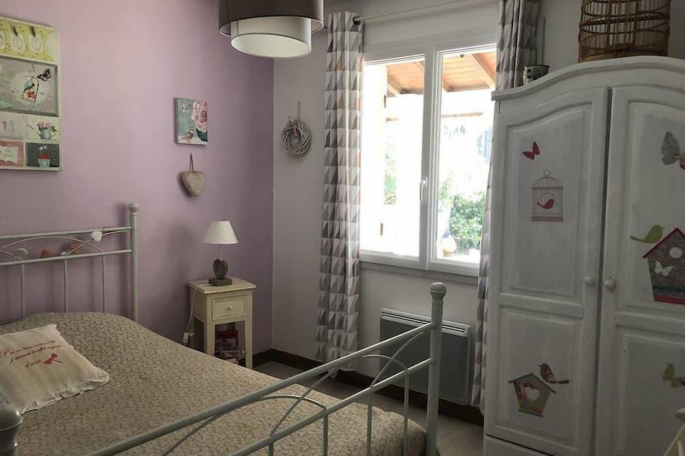 134 - House in a little paradise, a stone's throw from the waves in Hourtin Plage, Hourtin