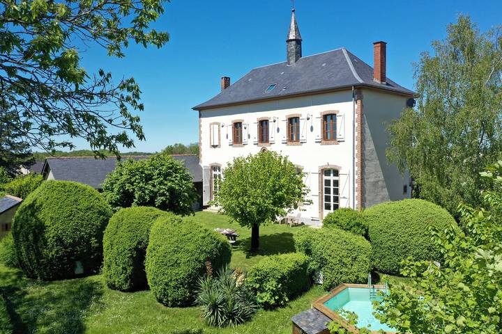 Gîte pour 8 personnes, avec piscine, animaux acceptés - 1