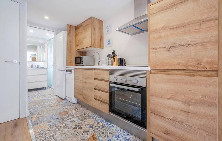 Apartamento vacacional entero, Paraíso junto a la piscina a 2 km de Platja de la Fragata in San Pedro de Ribas, Garraf