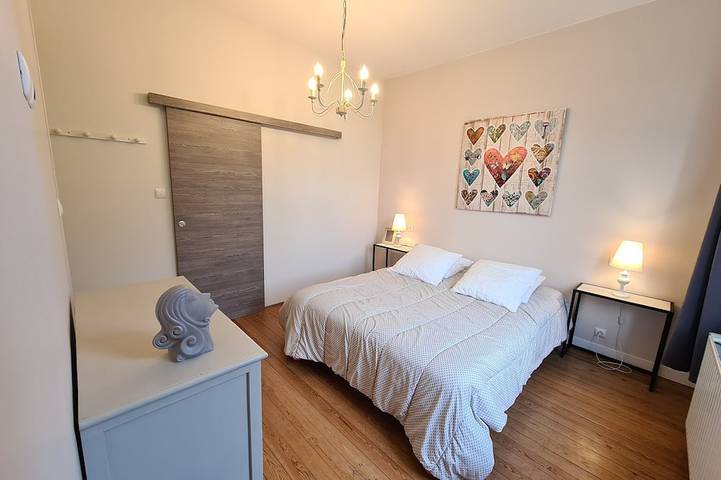 Location de vacances pour 15 personnes, avec terrasse et jardin, animaux acceptés à Rety - 4