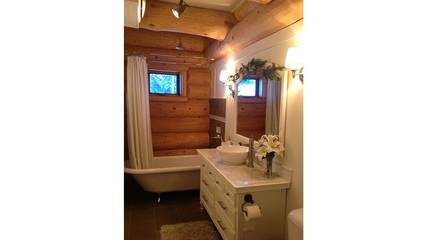 Cottage for 8 Guests in Kamloops Region, British Columbia, Picture 2