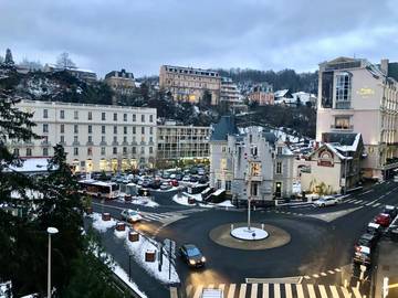 Gîte pour 2 personnes, avec vue et balcon dans Thermes de Royat Chamalières