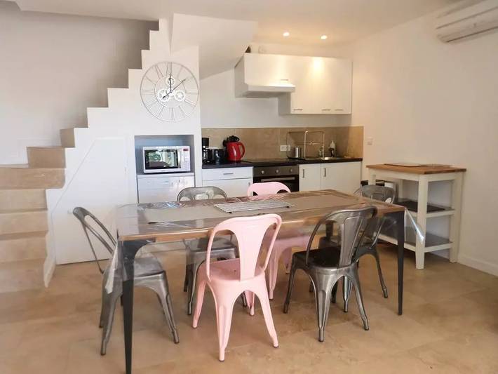 Gîte pour 6 personnes, avec terrasse et piscine à Gassin - 4