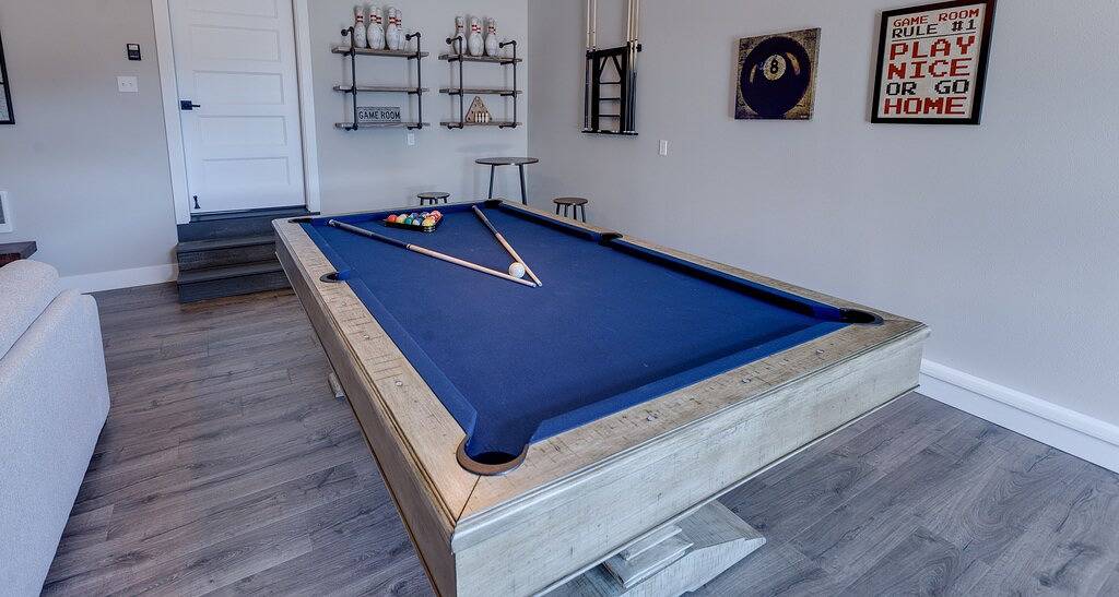 Sunset Beach Manor - Oyhut Bay Seaside Village in Ocean Shores, Grays Harbor County