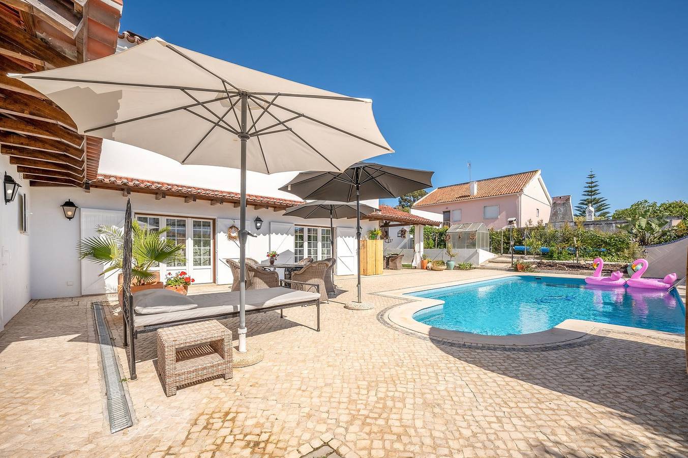 Ferienhaus für 8 Personen mit Balkon in Praia do Meco, Sesimbra (Castelo)