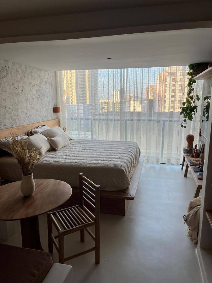 Apartamento de vacaciones para 2 personas, con terraza además de vistas y piscina - 1