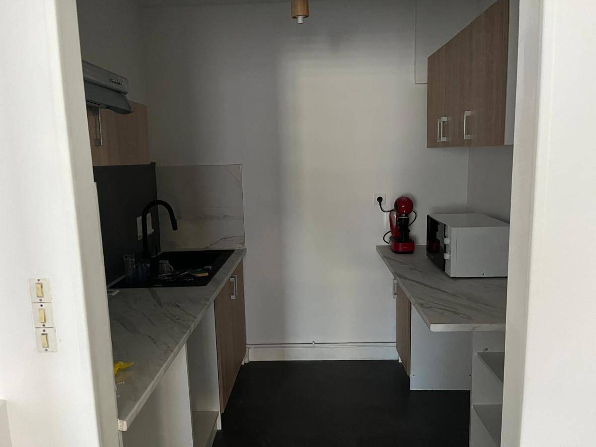 Appartement entier, Two-Bedroom Apartment in Maintenon, Région de Chartres