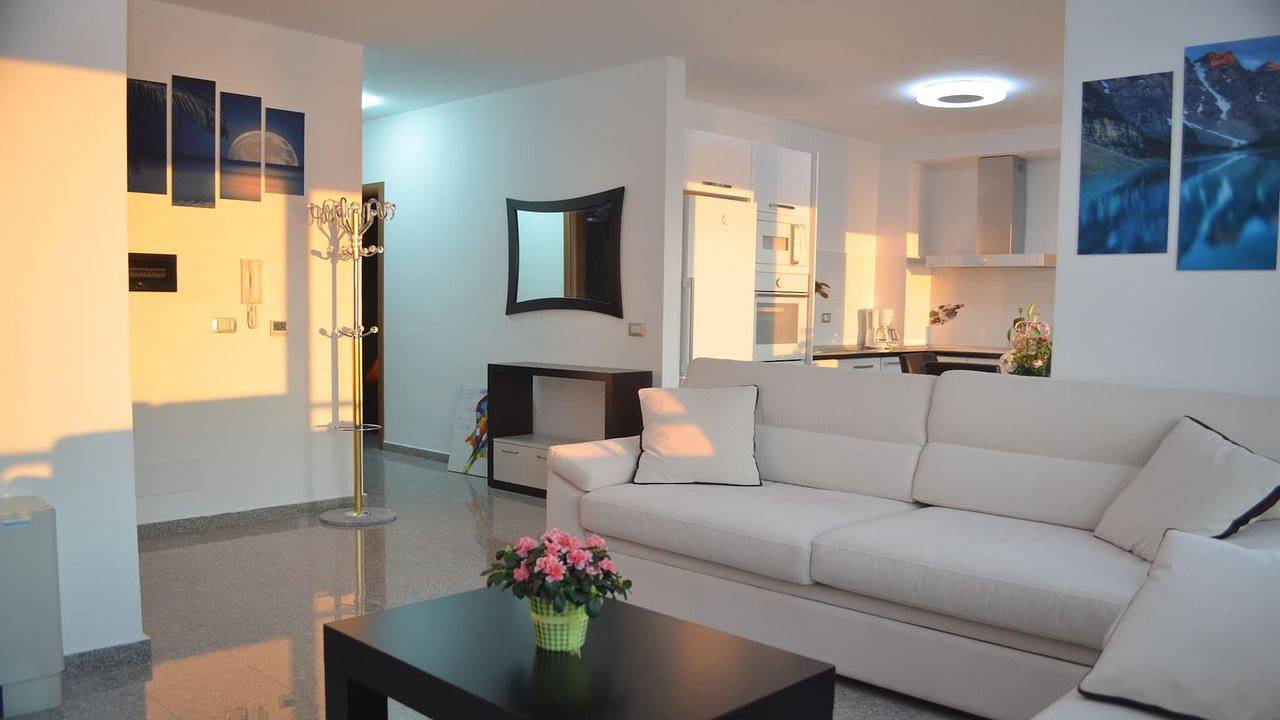 Hel ferieleilighet, Ferienwohnung für 6 Personen (100 m²) in Bashkia e Durrësit in Durrës, Albania