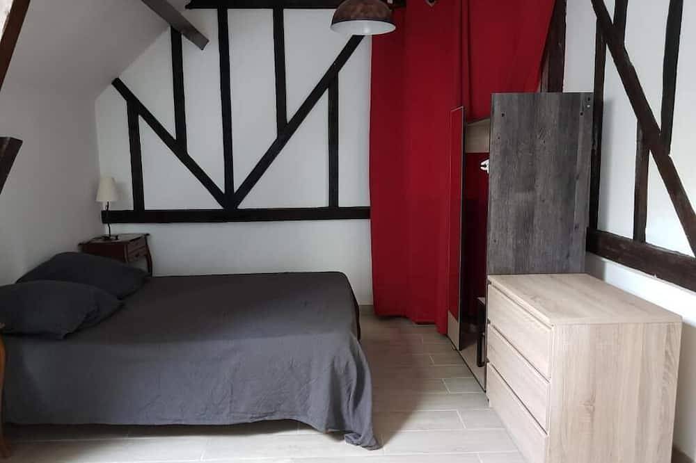 In The Heart Of Our Countryside in Lachapelle-Saint-Pierre, Oise