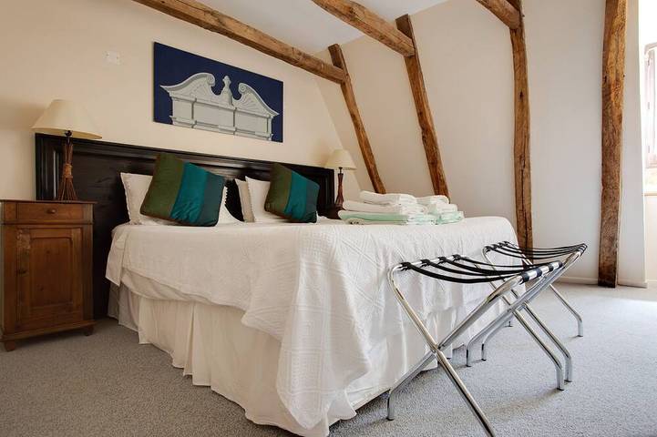 Ihr eigenes Petit Chateau in der Nähe von Sarlat, privater Pool und Turm mit Zinnen! in Saint-André-d'Allas, Périgord Noir