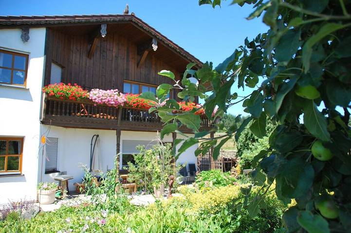 Apartamento de vacaciones para 3 personas, con terraza y jardín - 1