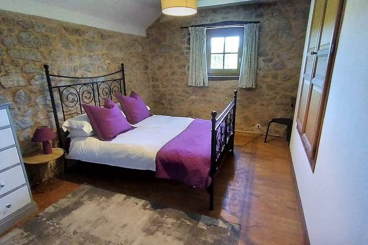 Location de vacances pour 10 personnes, avec jardin et piscine à Piégut-Pluviers - 3