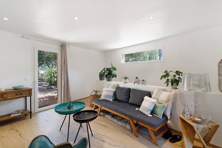 Maison de vacances « Mer et Montagne à Conca » avec vue montagne, terrasse privée et Wi-Fi in Conca, Arrondissement de Sartène
