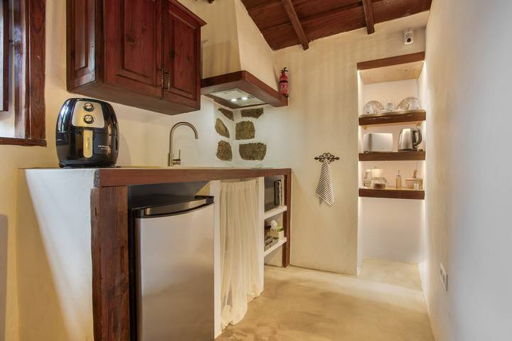 Apartamento entero, Vacaciones 'La Paredita Casa Abona' con jardín compartido y Wi-Fi in El Tanque, Tenerife Norte