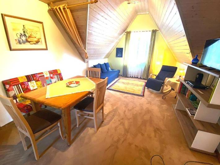 Appartement entier, Appartement "Sarah" avec terrasse partagée, jardin partagé et Wi-Fi in Oberasbach, Arrondissement de Fürth