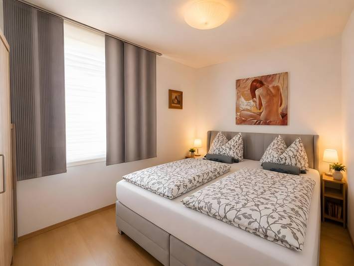 Hel lejlighed, Premium Thermen Apartment 100 m to Thermenatur sauna, private balcony & Wi-Fi in Bad Rodach, Oberes Maintal - Coburger Land