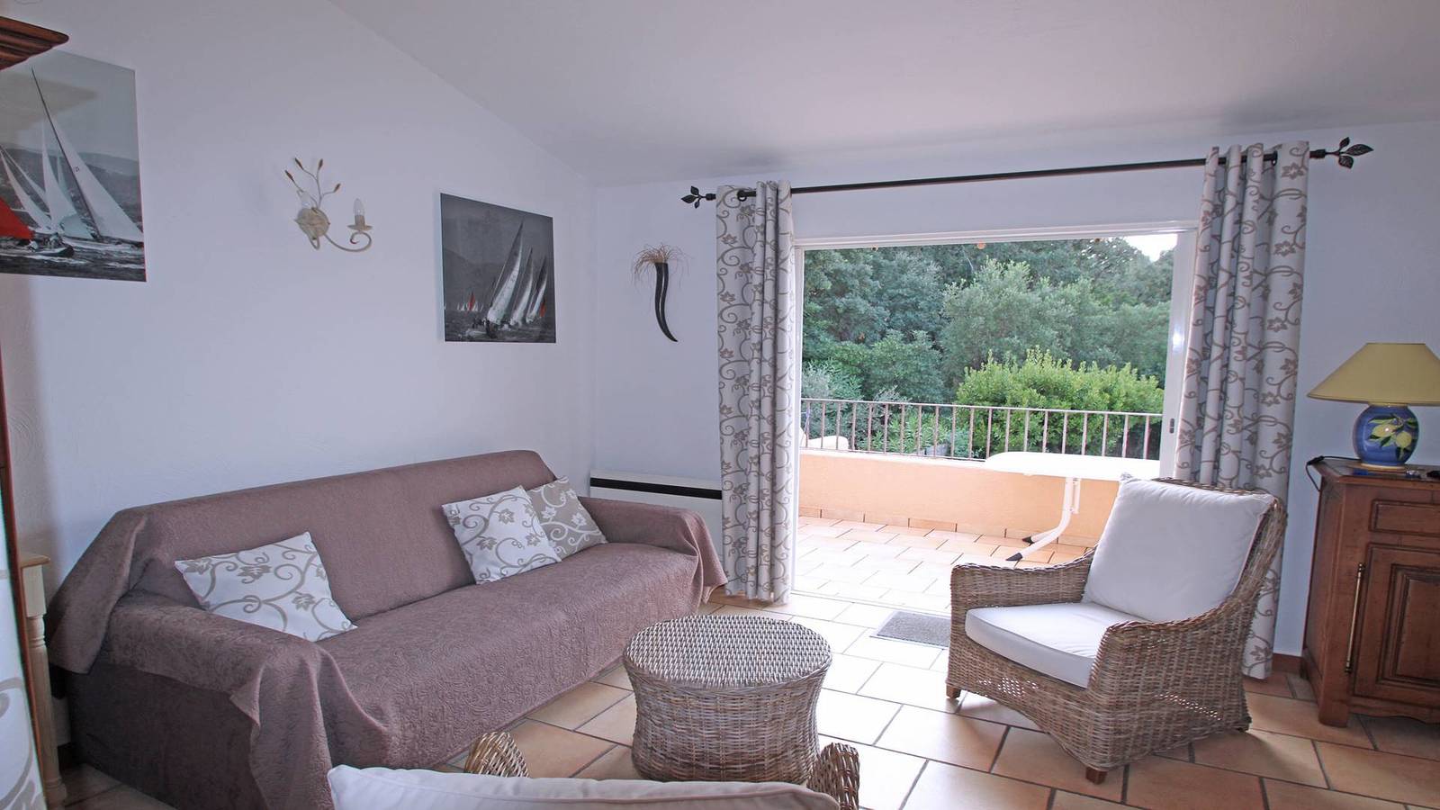 Entire holiday apartment, Apartment for 4 people – Air conditioning – Swimming pool and tennis residence – Wifi - Sainte Maxime – Rated 3* in Sainte-Maxime, Mediterranean Coast (France)