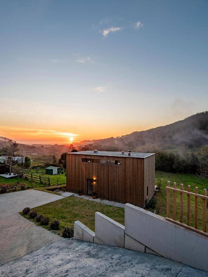 Location de vacances pour 7 personnes, avec vue ainsi que jardin et vue sur le lac, animaux acceptés à Ferrol - 2