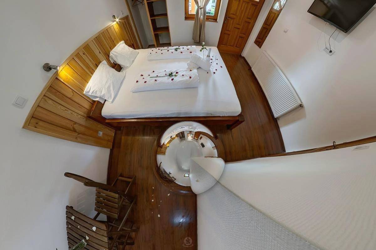 Double Room with Private Bathroom in Budapest, Danube-Ipoly National Park
