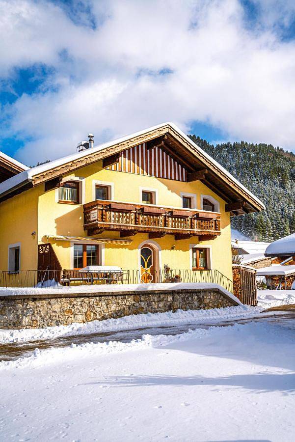 Ferienwohnung für 4 Personen, mit Terrasse in Schattwald - 2