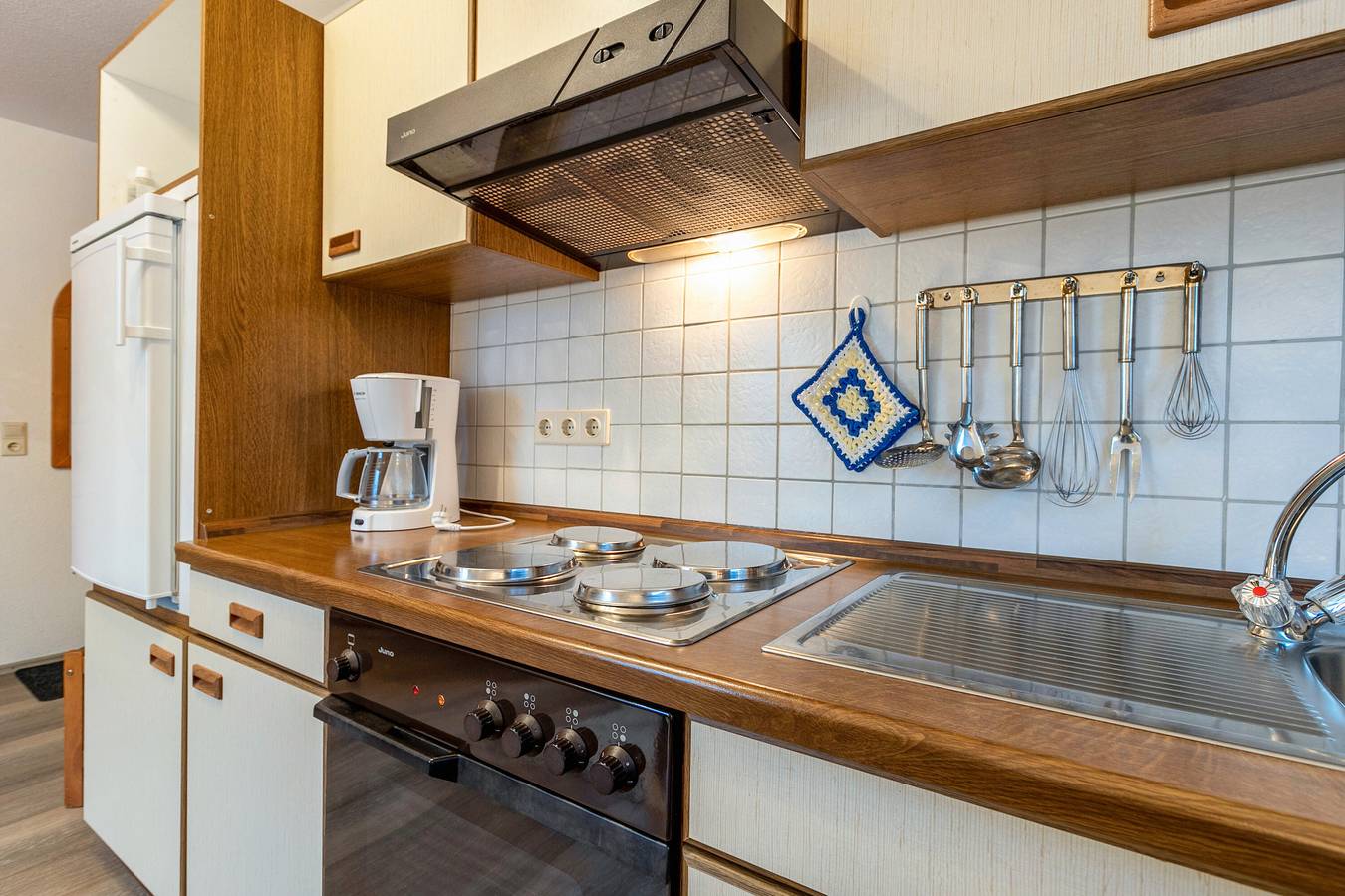 Entire apartment, Apartment 'Ferienwohnung 3 Störche' with Shared Garden and Wi-Fi in Bordelum, North Sea of Schleswig-Holstein