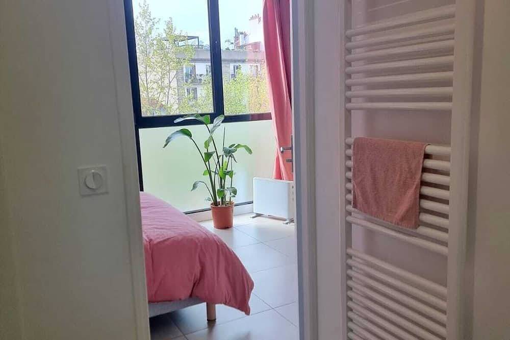 Entire apartment, La Cafetière in Cachan, Val-de-Marne