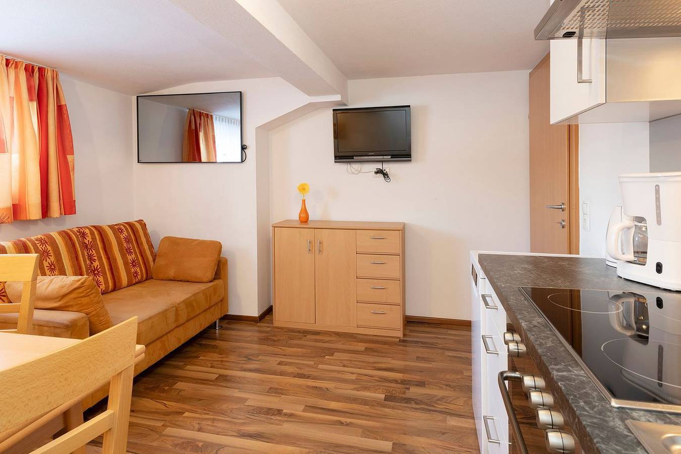 Geheel appartement, Vakantieappartement voor 4 personen met uitzicht in Bartholomäberg, Schruns-Tschagguns