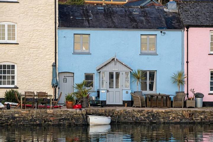 Holiday rental for 8 people, with balcony and garden in Dittisham
