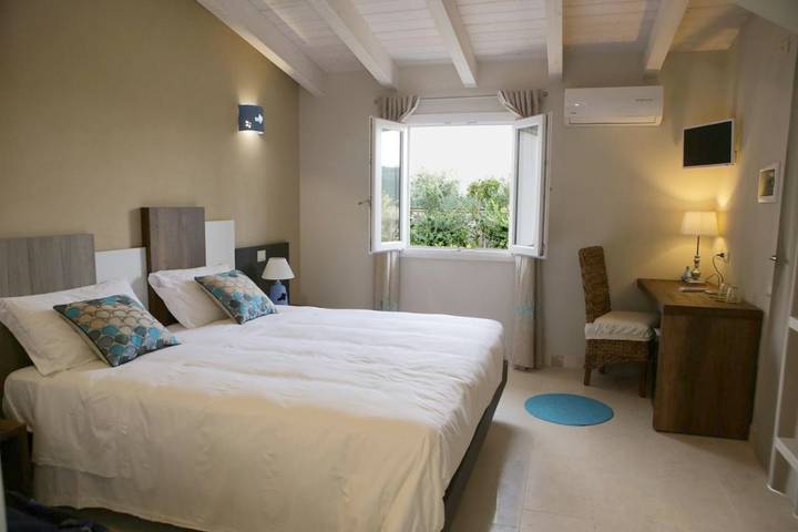 B&b per 2 persone, con Terrazza e Giardino nonché Panorama a Elmas