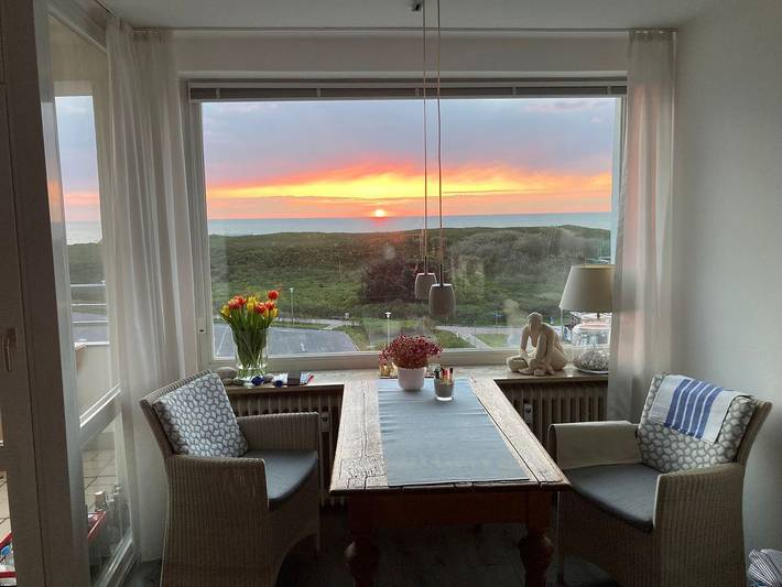 Ganze Wohnung, 2 Zimmer Appartement mit Meerblick in der Johann-Möller-Str. 25 in Westerland, Sylt (Gemeinde)