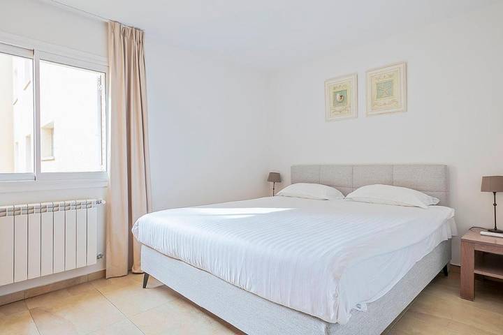 Hôtel pour 2 personnes, avec jacuzzi et piscine ainsi que jardin et sauna à Sant Feliu de Guíxols - 2