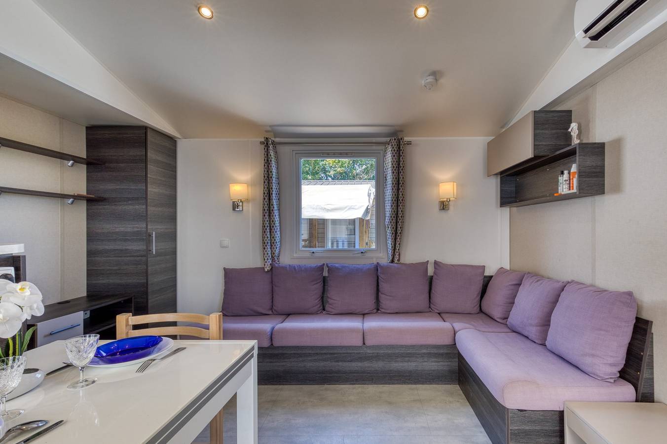 Mobil-home « Les Dunes » avec vue mer, terrasse privée et climatisation in Agde, Côte méditerranéenne (France)