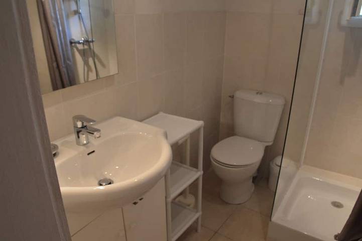 Gîte pour 3 personnes, avec terrasse à Saint-Martin-d'Ardèche - 3