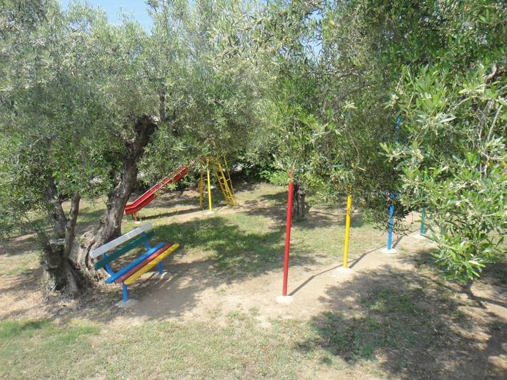 Bungalow für 3 Personen, mit Kinderpool und Garten sowie Pool in Chalkidiki - 4