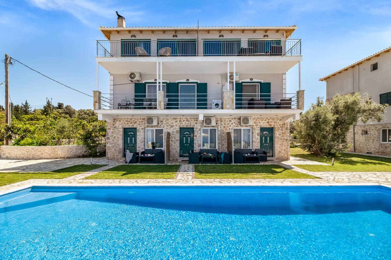 Hel lägenhet, Gkountis Deluxe King Suite 1: Sea View, Shared Pool, Wi-Fi in Grekland