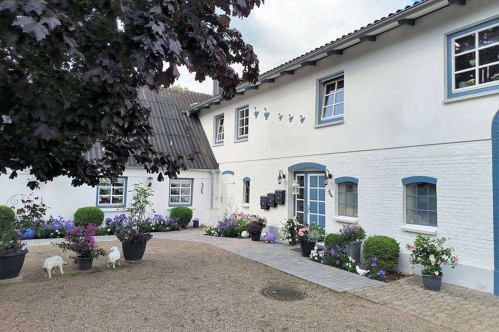 Ganze Wohnung, Wiesengrund: gepflegte und gemütlich Fewo mit Garten - Fewo im Wiesengrund in Tarp, Grünes Binnenland