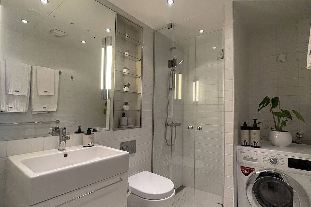 Ganze Wohnung, Exclusive apartment, sea view to Oslo fjord, located on water in Oslo center  in Frogner, Oslo