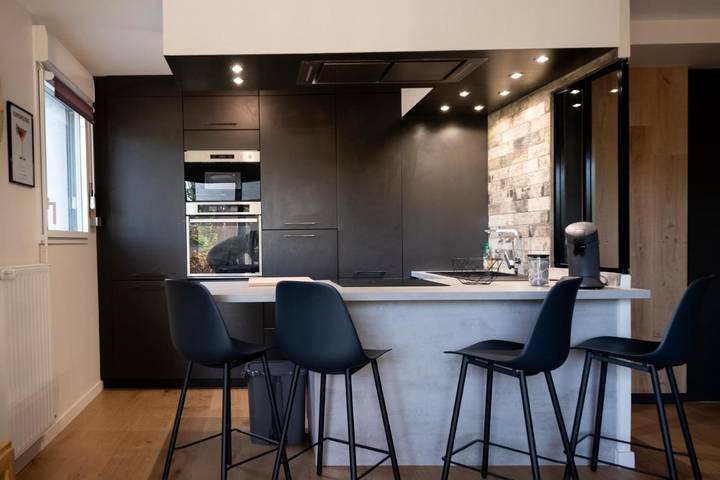 Gîte pour 6 personnes, avec terrasse à Vezin-le-Coquet - 4