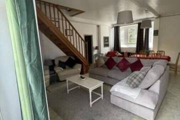 Gîte pour 10 personnes, avec piscine à Passirac