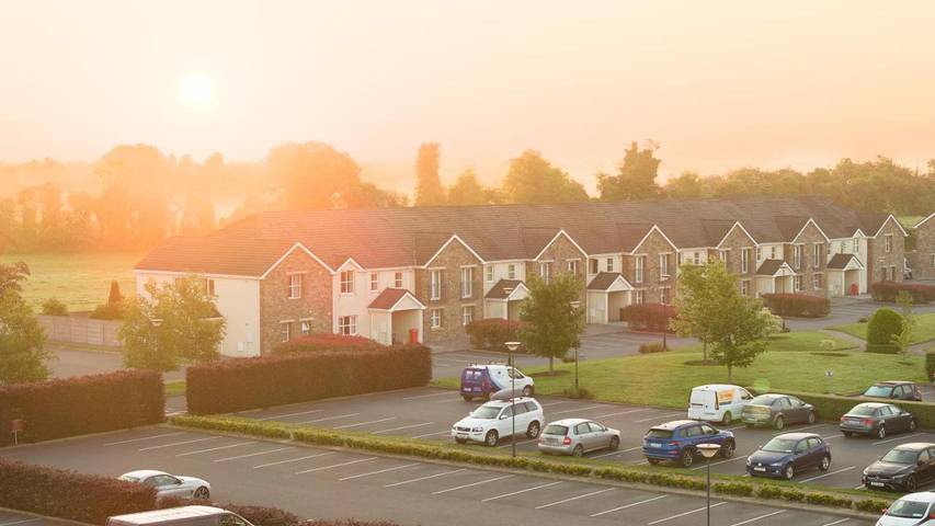 Location de vacances pour 9 personnes, avec jardin et piscine, adapté aux familles à Trim - 2